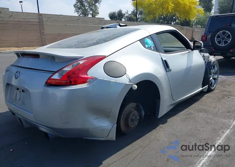 2012 Nissan 370Z Touring z USA, uszkodzony, nr VIN JN1AZ4EH5CM562122
